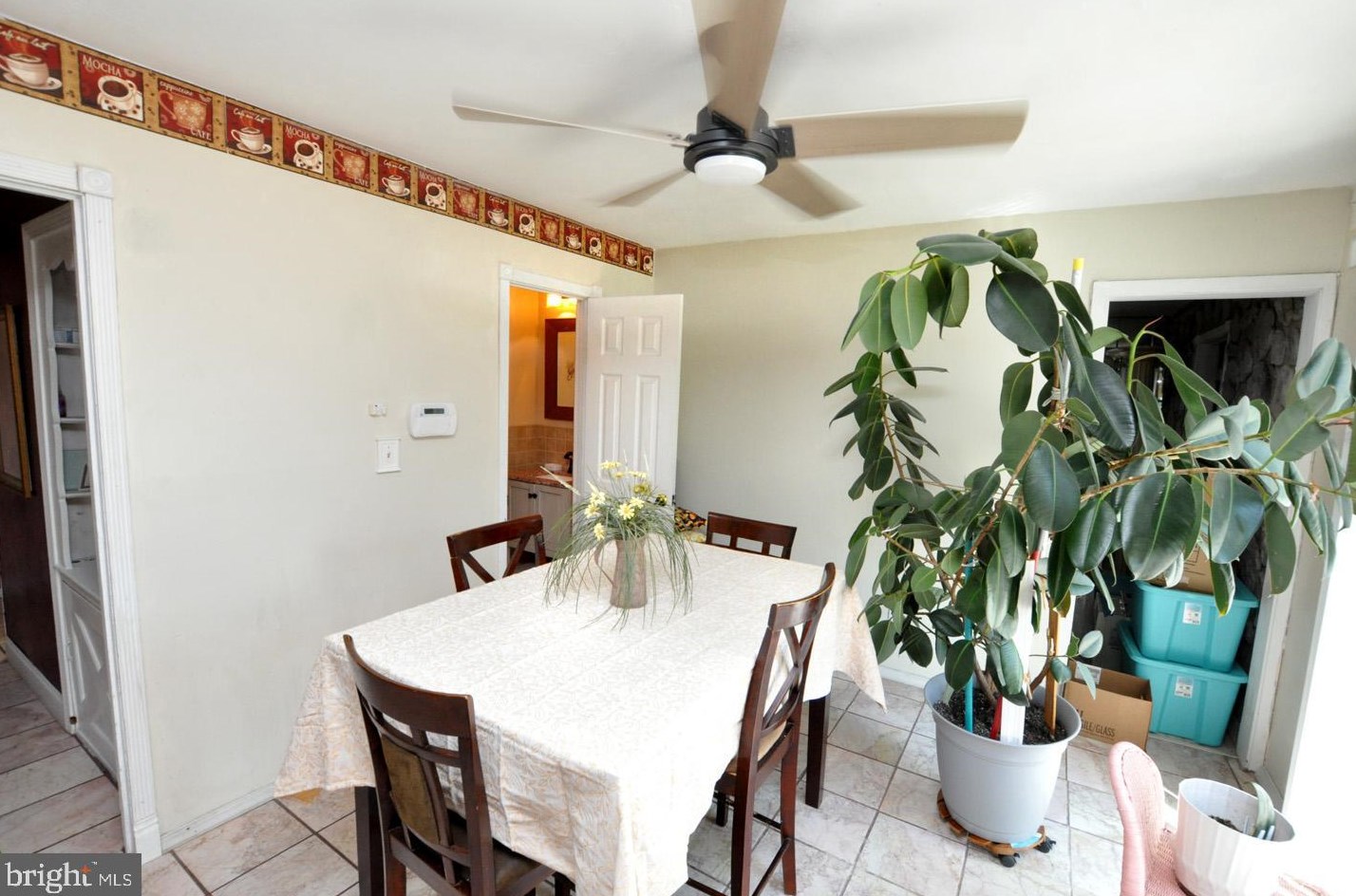 56 Mandolin Ln, Willingboro NJ  08046-2808 exterior