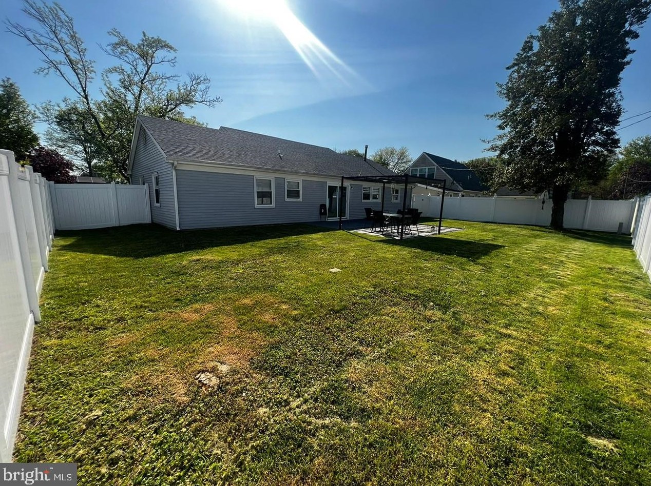 43 Norwood Ln, Willingboro NJ  08046-1332 exterior