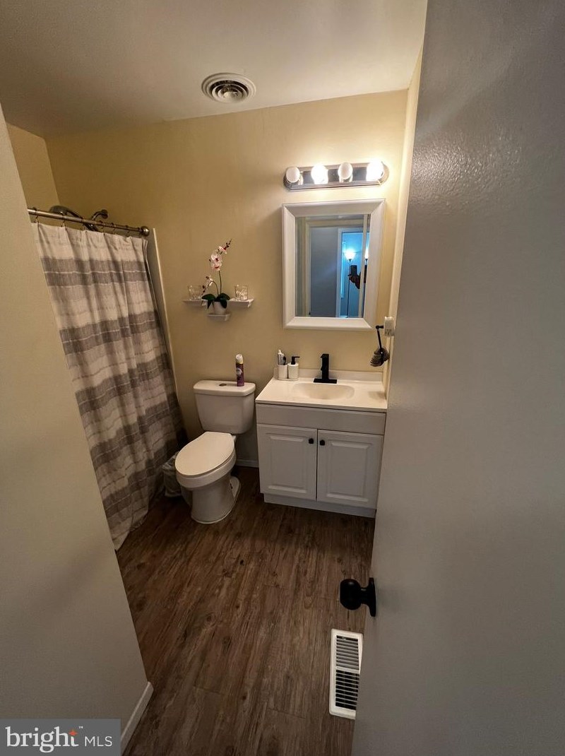 43 Norwood Ln, Willingboro NJ  08046-1332 exterior