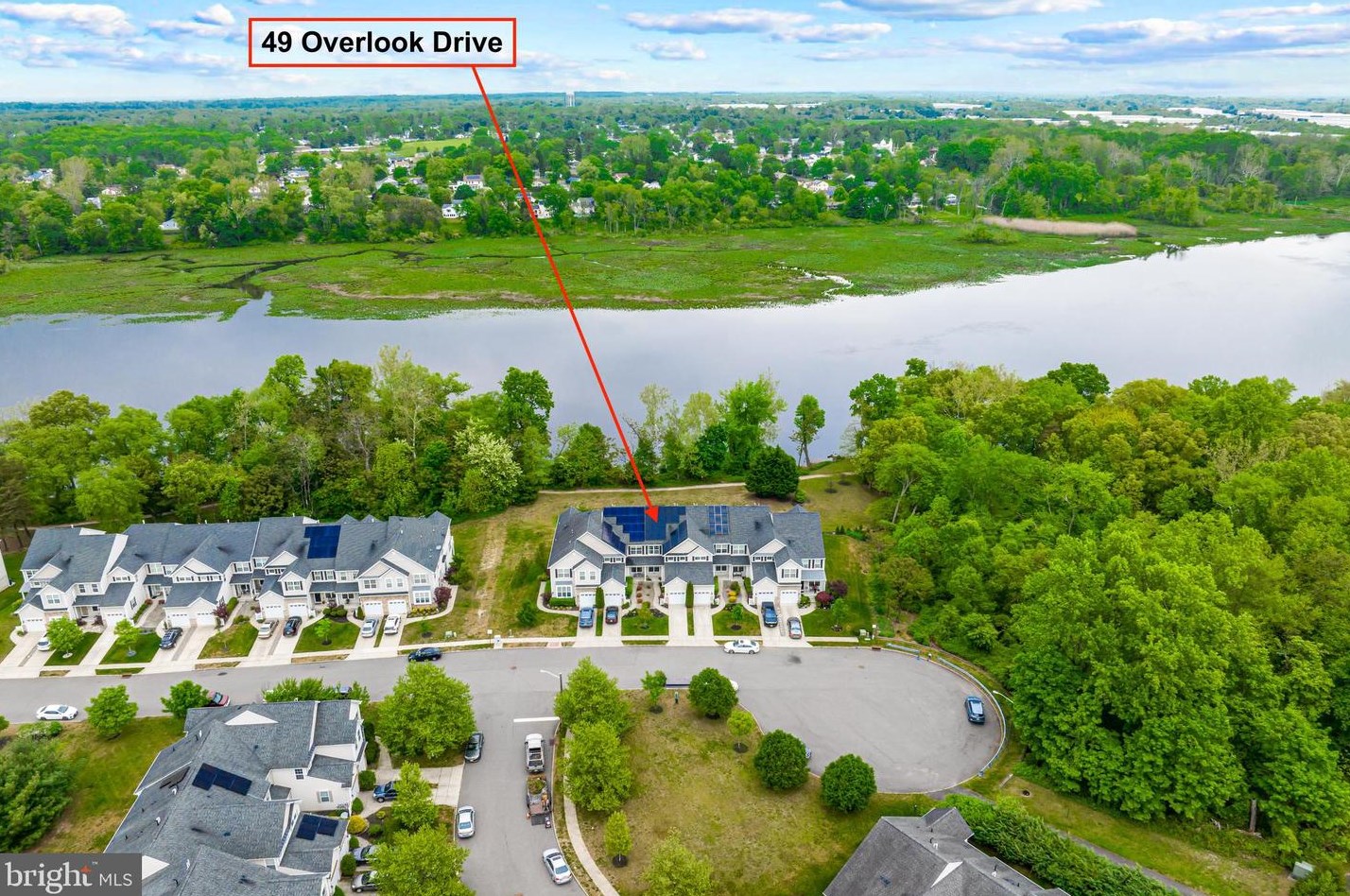 49 Overlook Dr, Mount Laurel NJ 08054-6108 exterior
