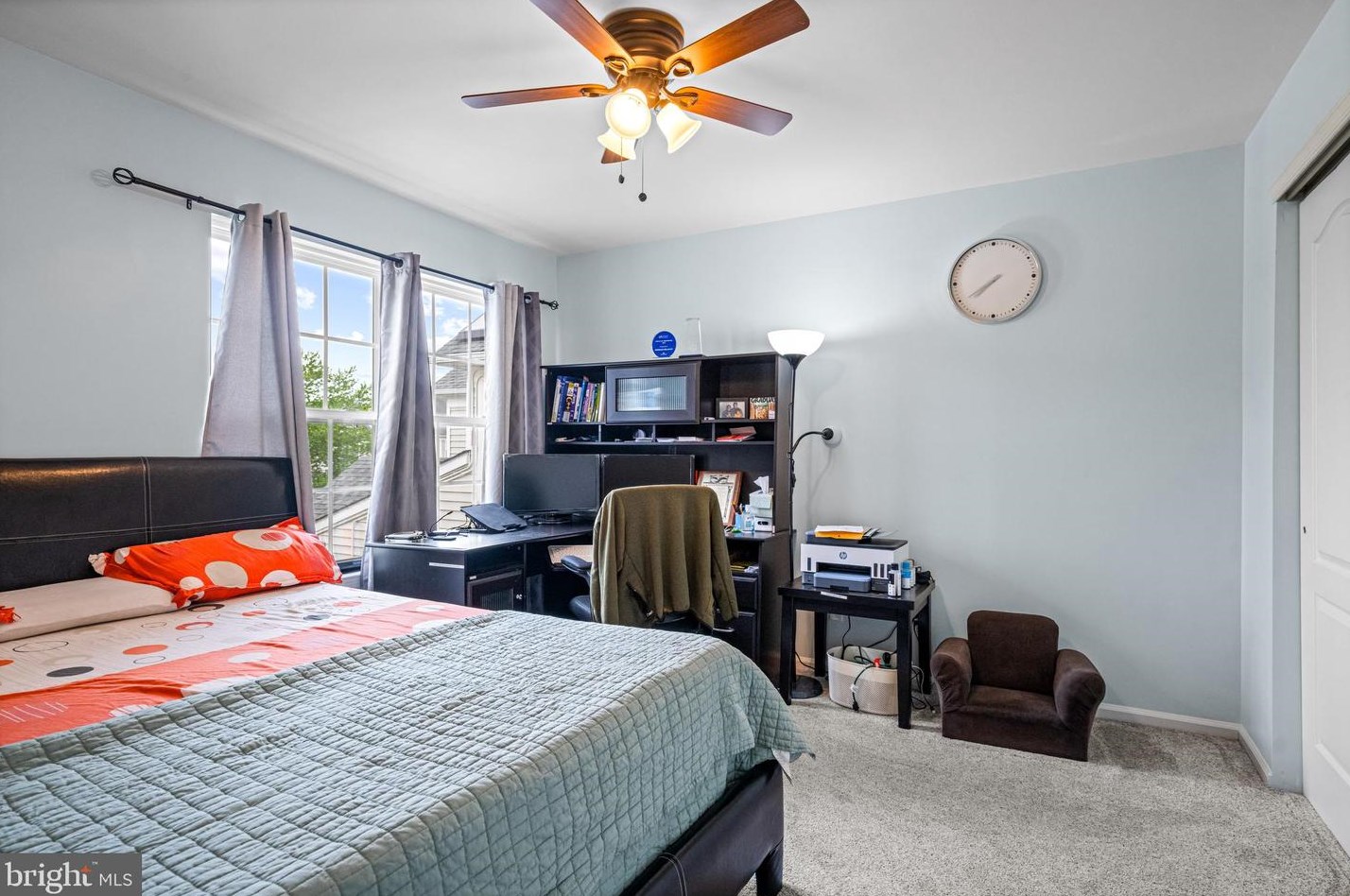 49 Overlook Dr, Mount Laurel NJ 08054-6108 exterior