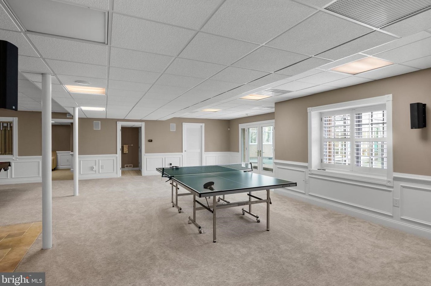 32 Cv Rd, Moorestown NJ 08057-3949 exterior