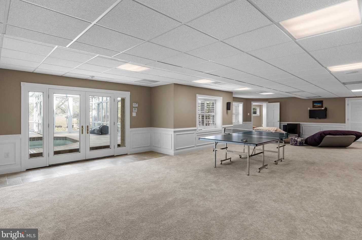 32 Cv Rd, Moorestown NJ 08057-3949 exterior