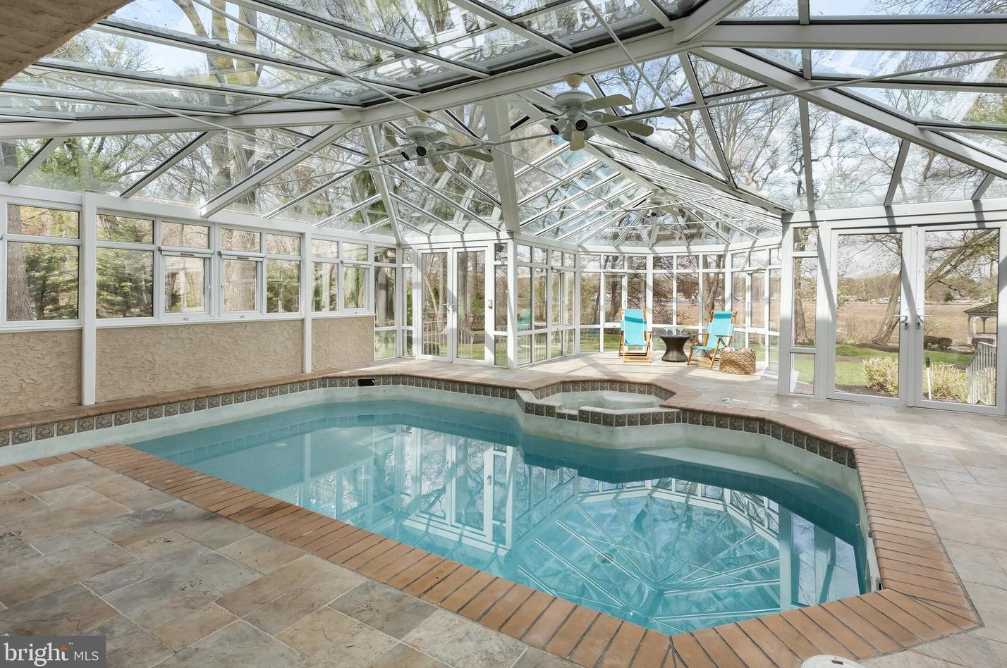 32 Cv Rd, Moorestown NJ 08057-3949 exterior