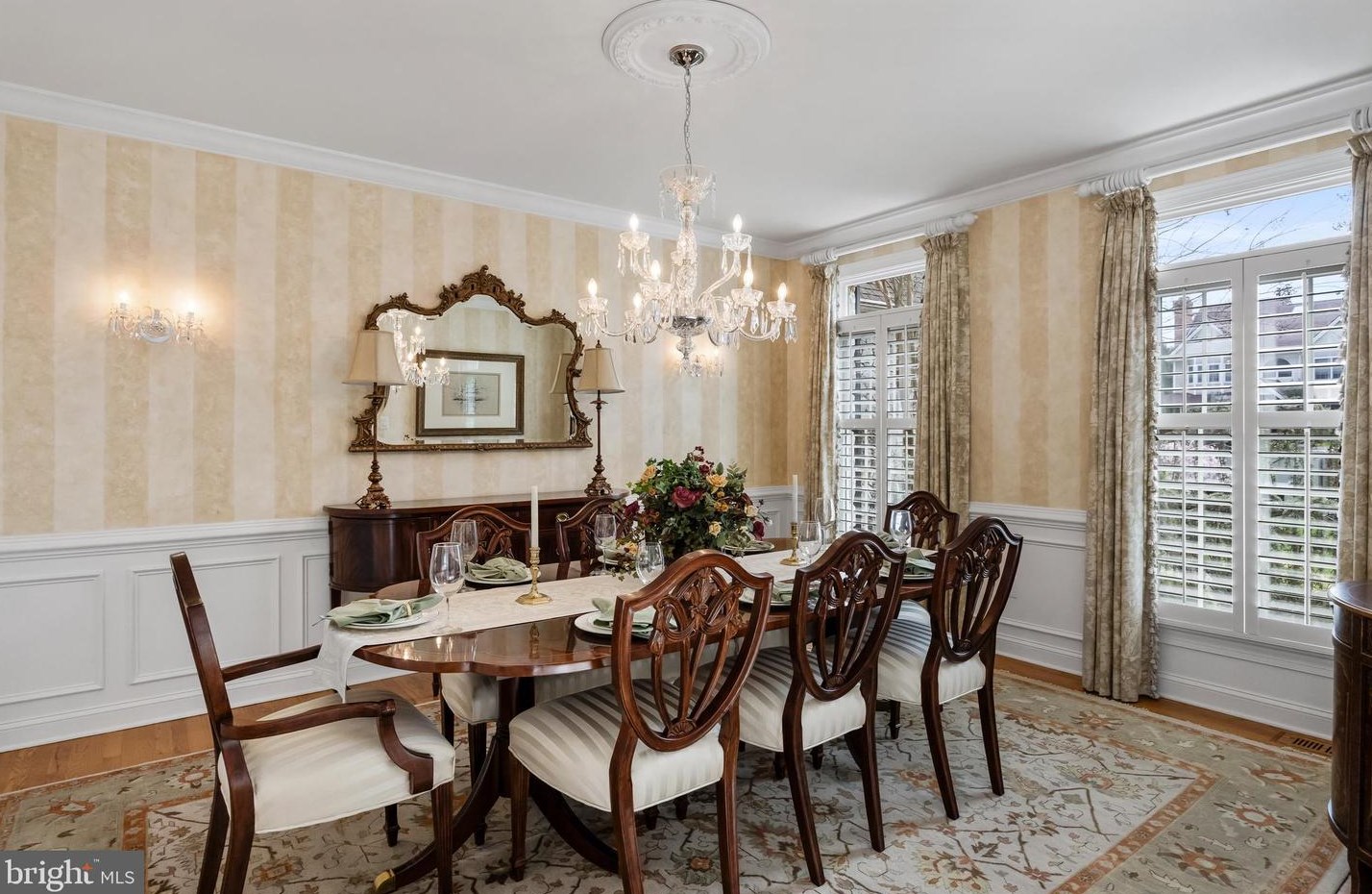 32 Cv Rd, Moorestown NJ 08057-3949 exterior