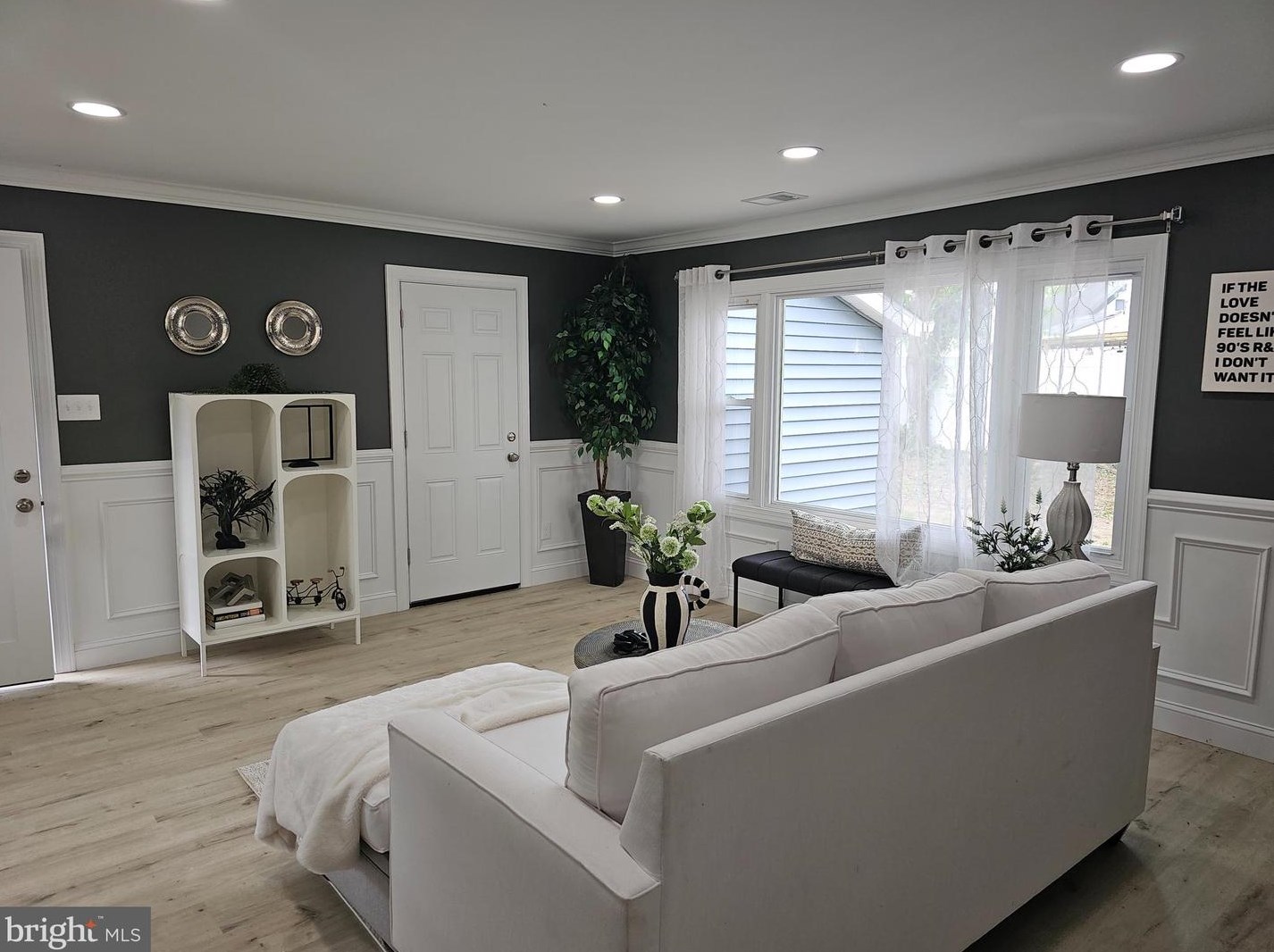 51 Brunswick Ln, Willingboro NJ  08046-1621 exterior