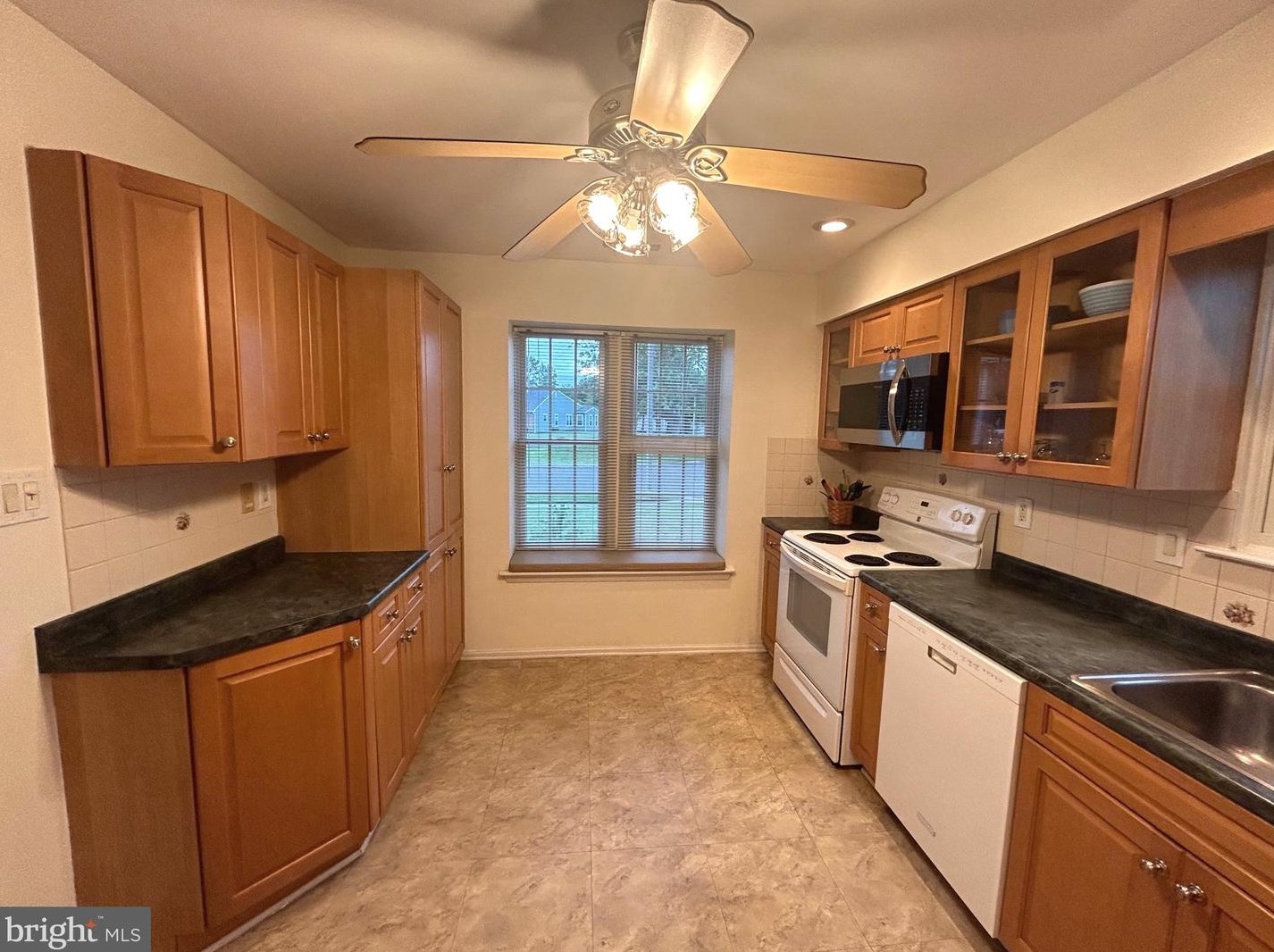 12 Gretna Ct, Mount Laurel NJ 08054-3036 exterior