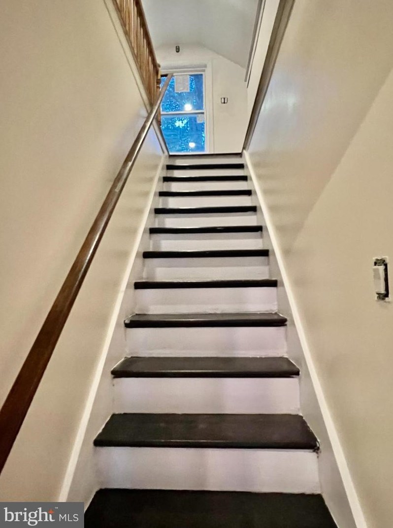 206 Garnet Ave, Mount Laurel NJ exterior