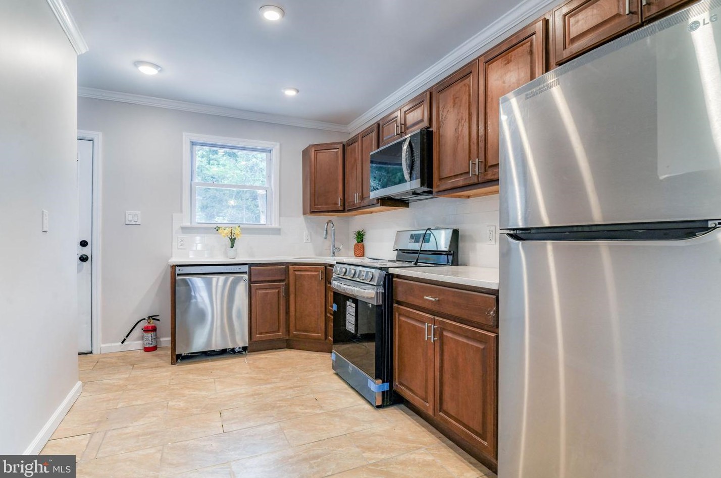 206 Garnet Ave, Mount Laurel NJ exterior