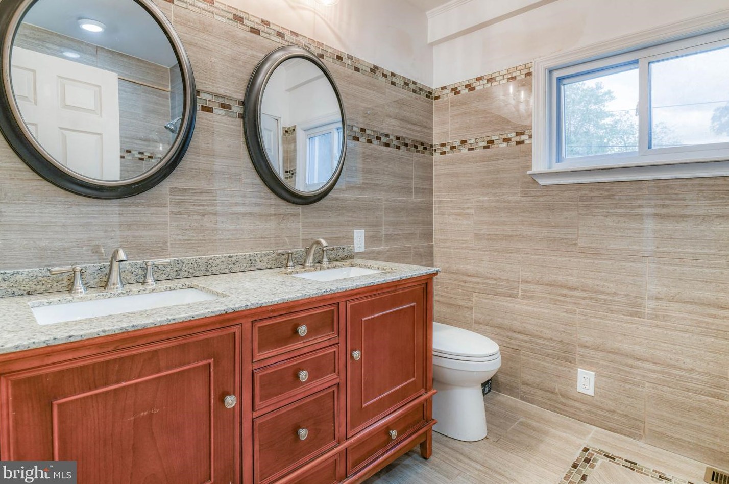 206 Garnet Ave, Mount Laurel NJ exterior