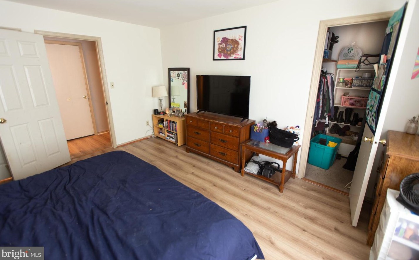 140 Birchfield Ct, Mount Laurel NJ 08054-2566 exterior