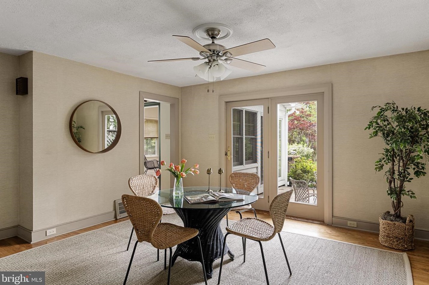 281 2 St, Moorestown NJ 08057-3304 exterior