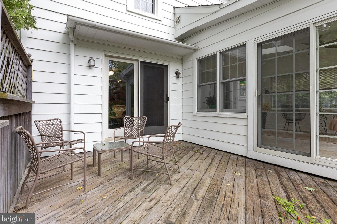 281 2 St, Moorestown NJ 08057-3304 exterior