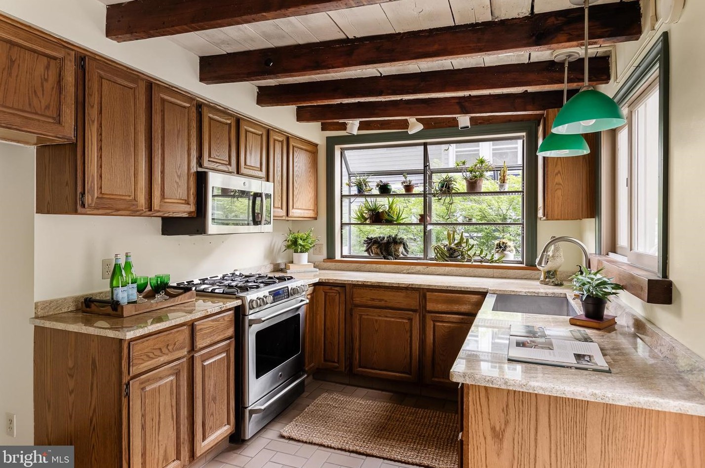 281 2 St, Moorestown NJ 08057-3304 exterior