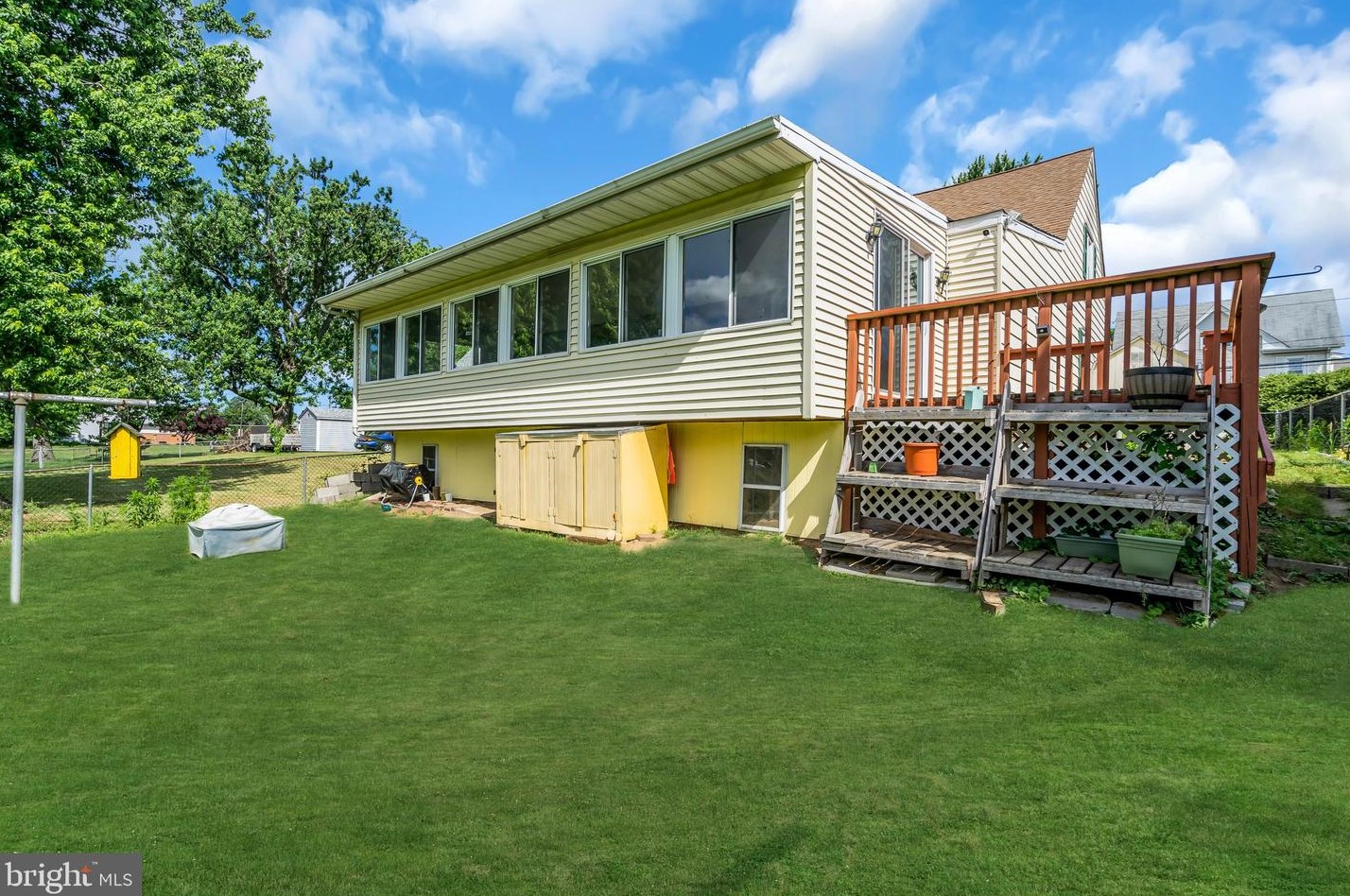 205 Federal St, Burlington NJ 08016-1614 exterior