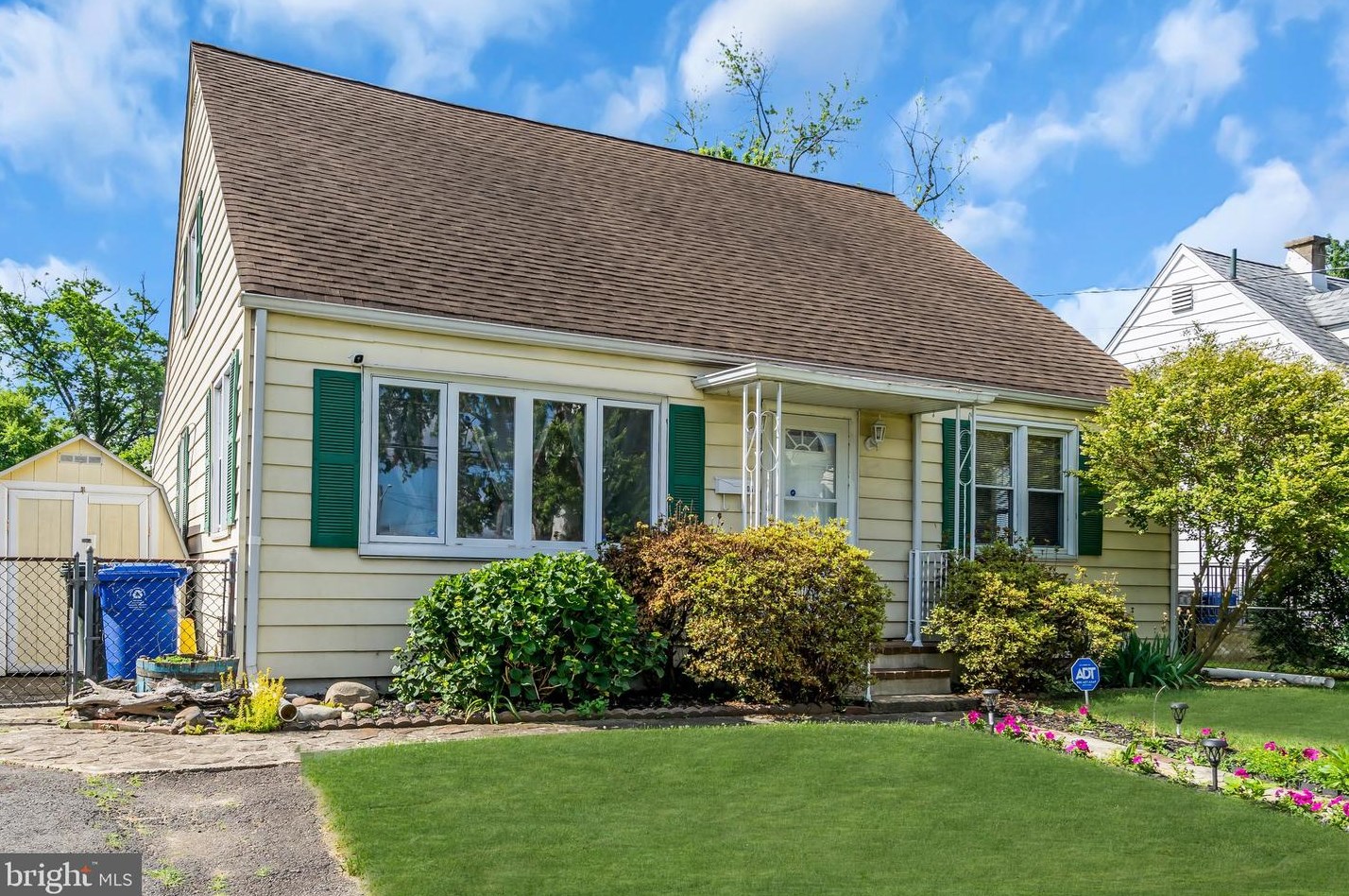 205 Federal St, Burlington NJ 08016-1614 exterior