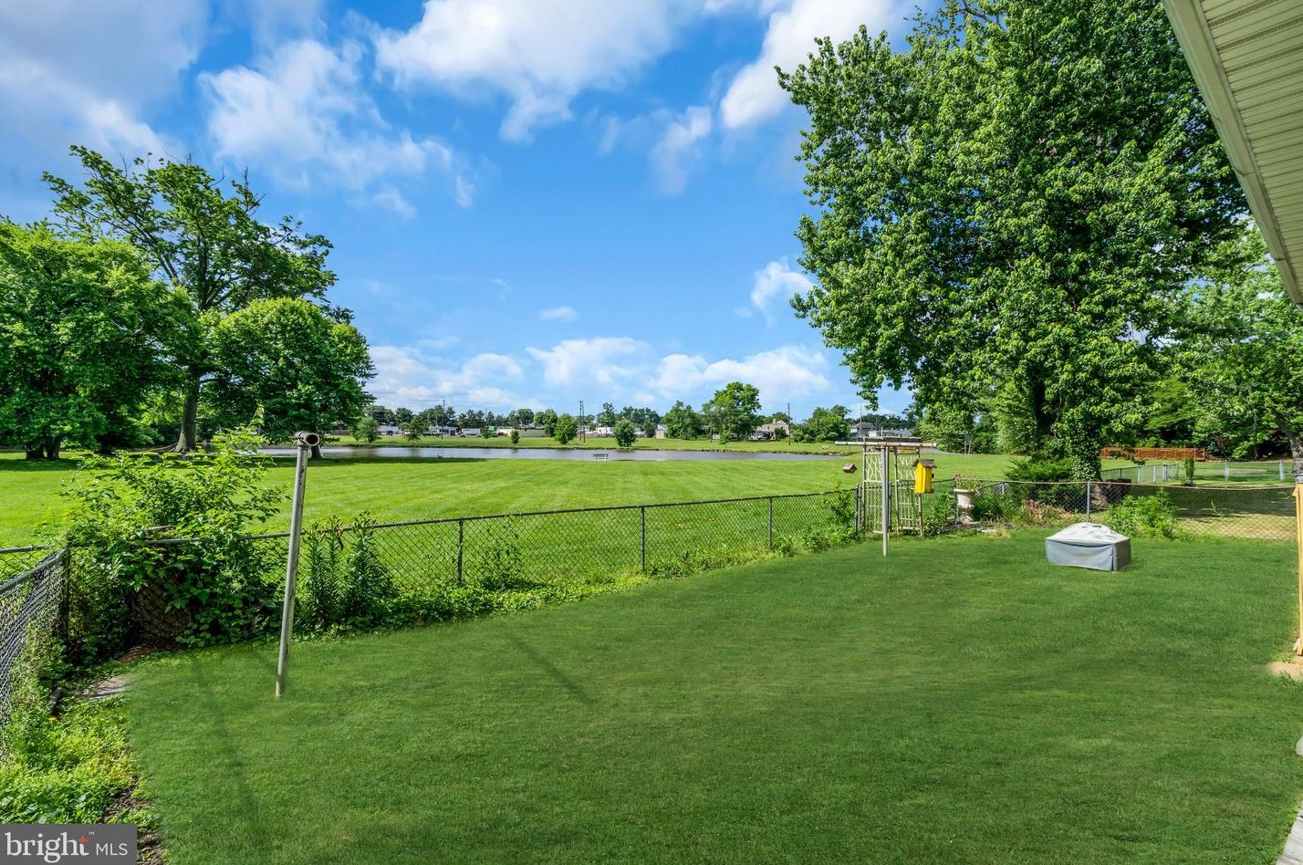 205 Federal St, Burlington NJ 08016-1614 exterior