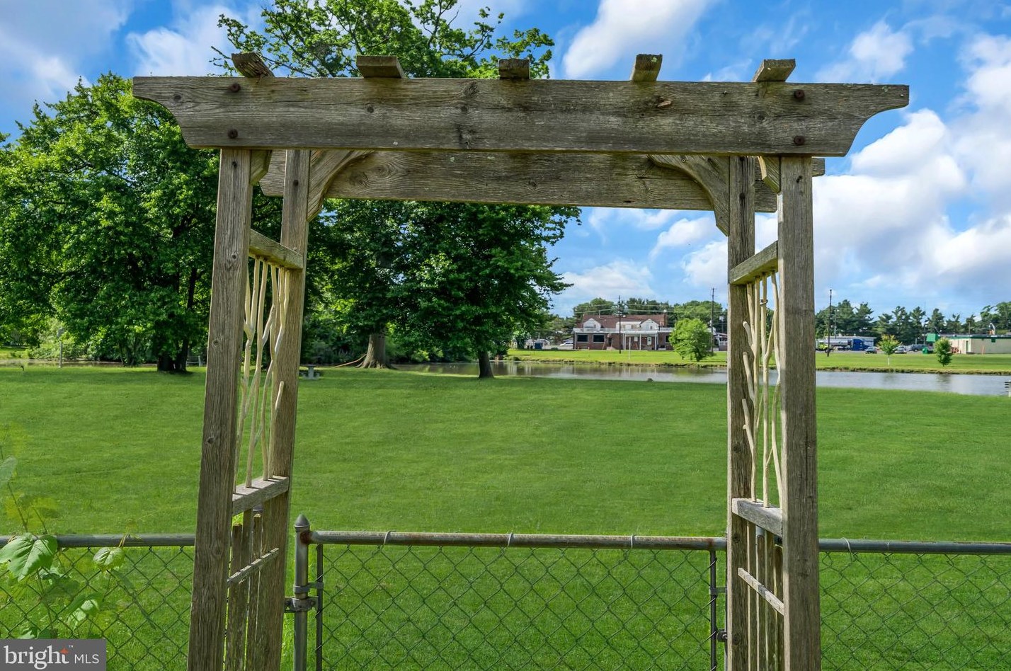 205 Federal St, Burlington NJ 08016-1614 exterior