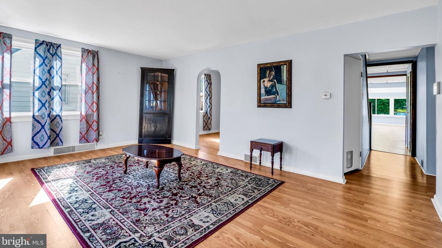 205 Federal St, Burlington NJ 08016-1614 exterior