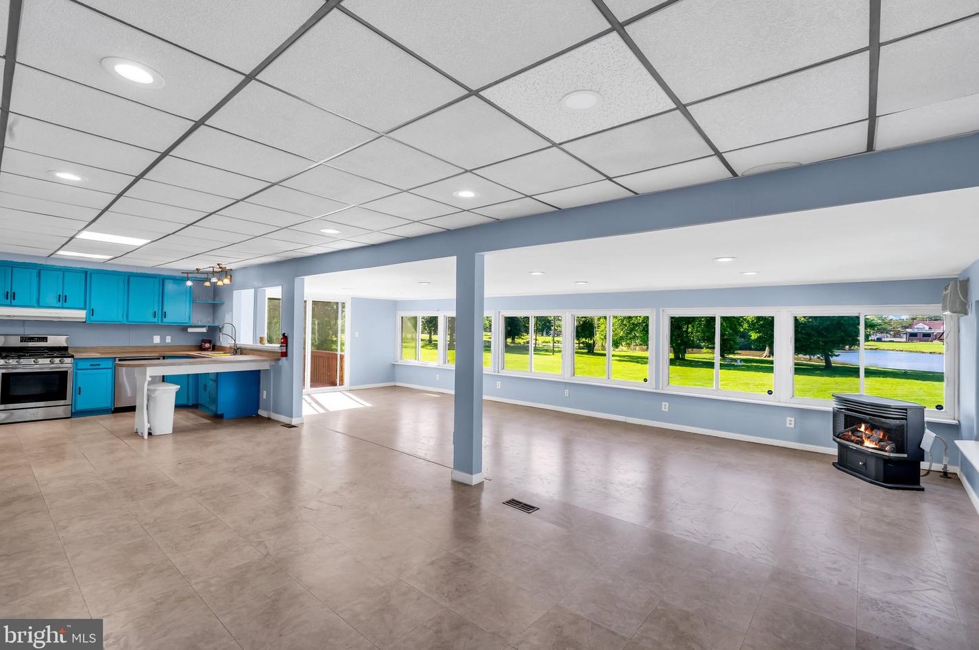 205 Federal St, Burlington NJ 08016-1614 exterior