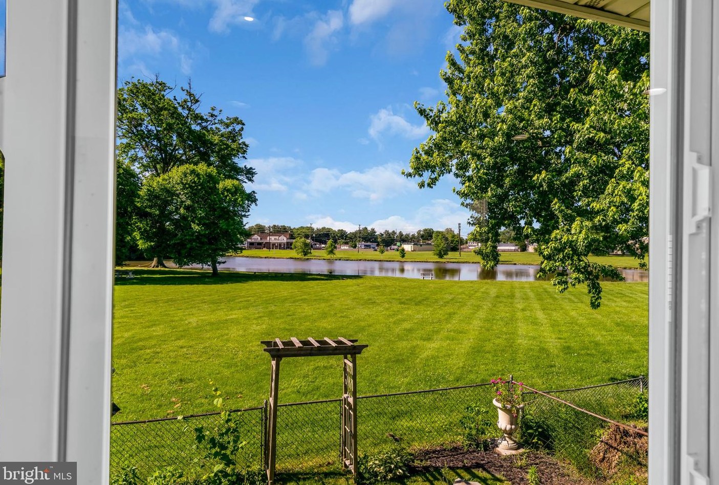 205 Federal St, Burlington NJ 08016-1614 exterior