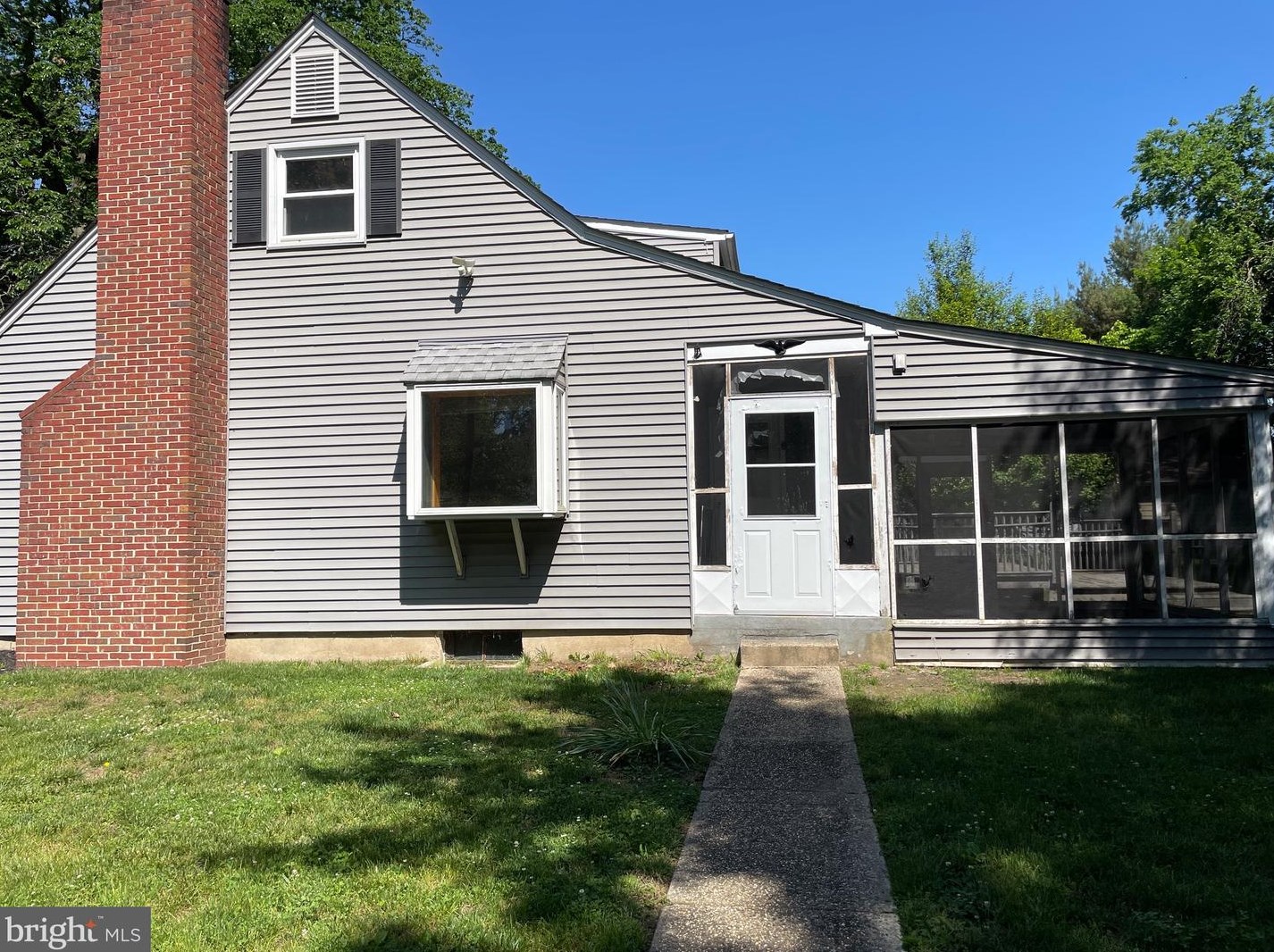 16 Morgan Ave, Riverton NJ  08077-1129 exterior