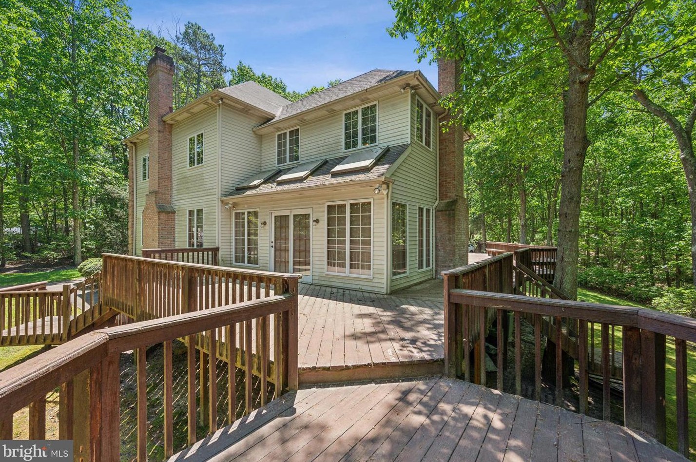 46 Fox Hl Dr, Southampton NJ  08088-9036 exterior