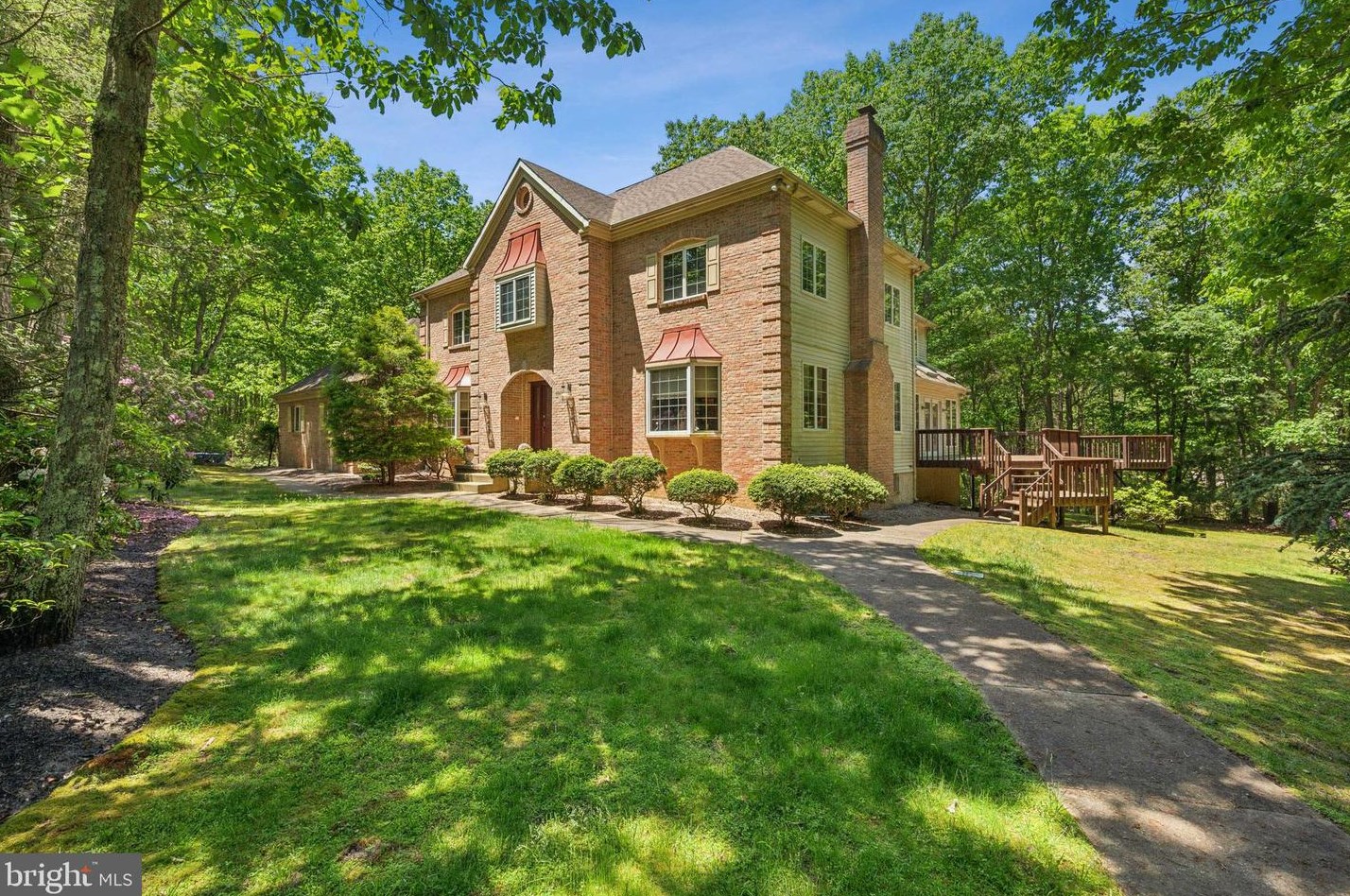 46 Fox Hill Dr, Southampton NJ  08088-9036 exterior