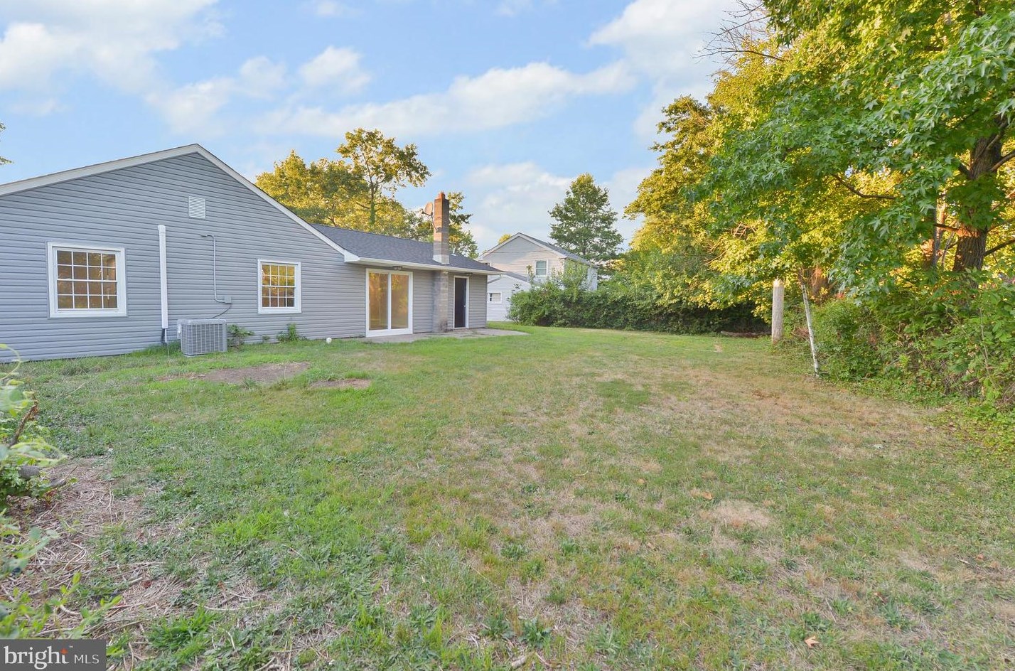 67 Parkside Cir, Willingboro NJ  08046-2610 exterior