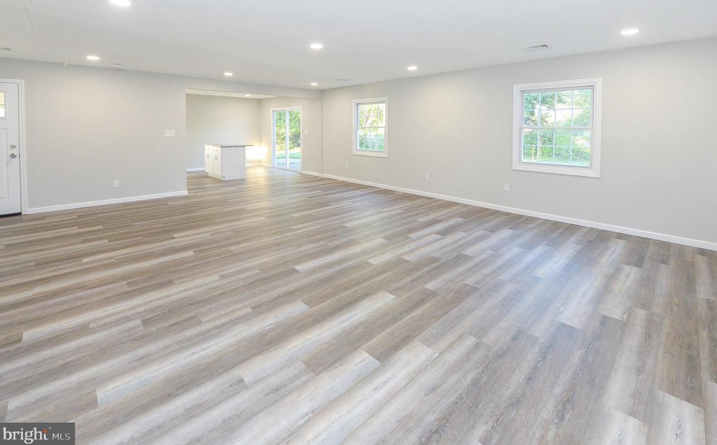 67 Parkside Cir, Willingboro NJ  08046-2610 exterior