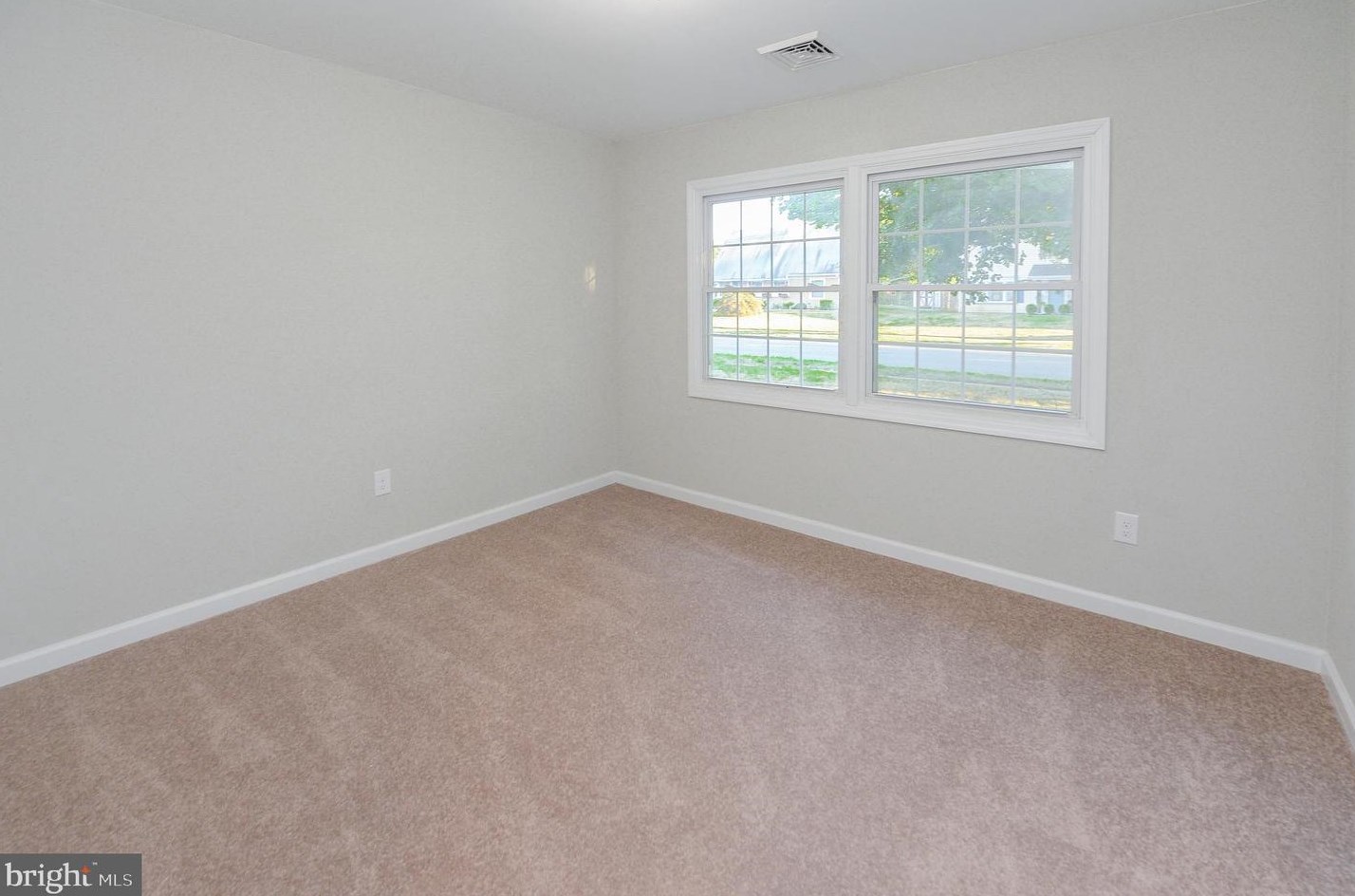 67 Parkside Cir, Willingboro NJ  08046-2610 exterior