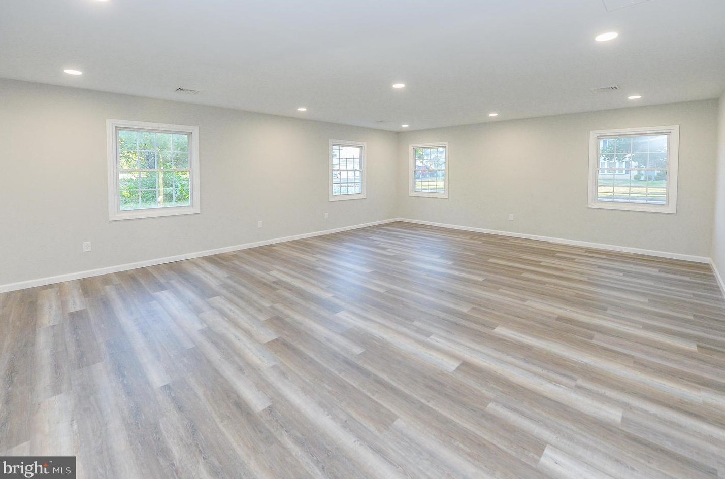 67 Parkside Cir, Willingboro NJ  08046-2610 exterior