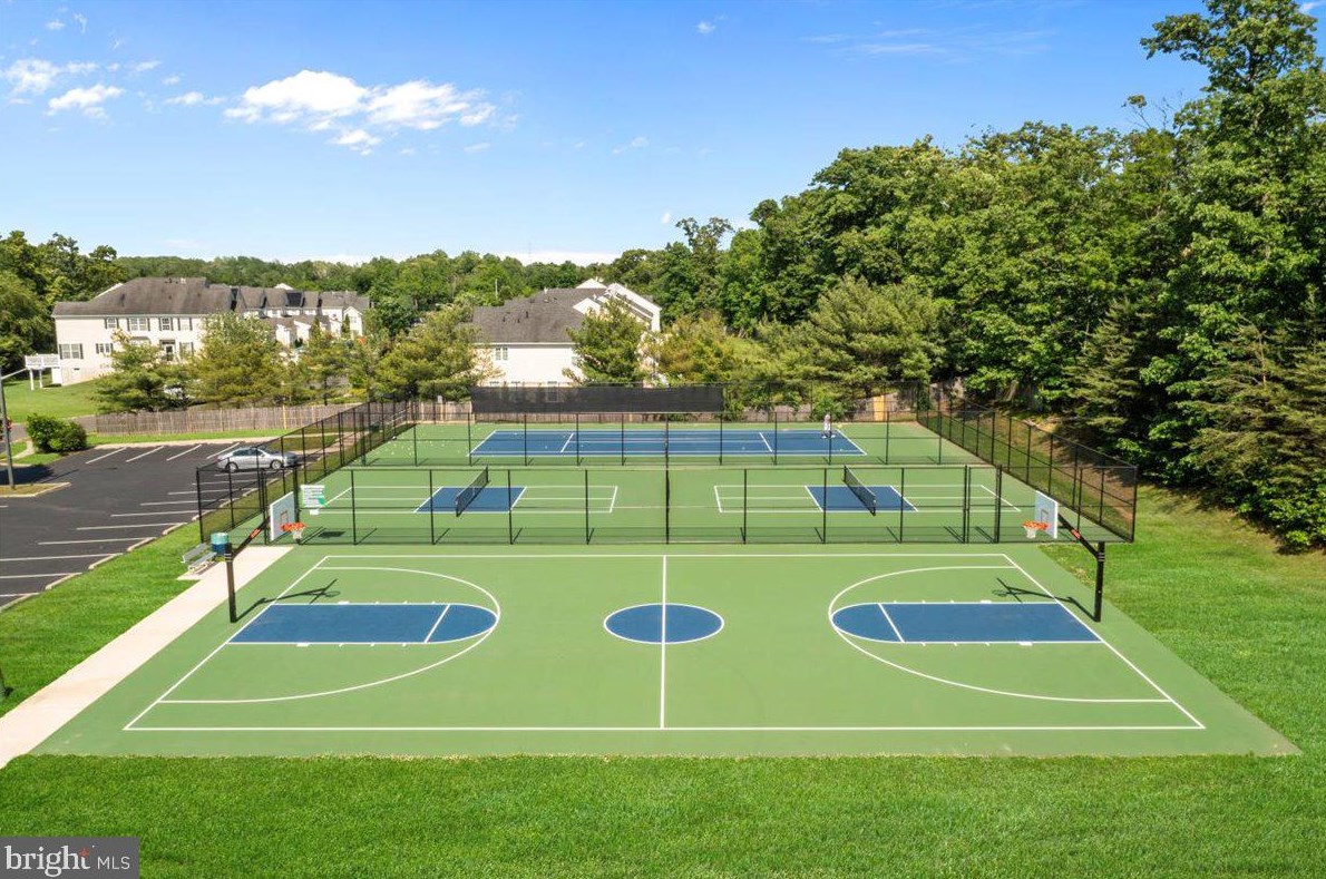 60 Stern Lgt Dr, Mount Laurel NJ 08054-1638 exterior