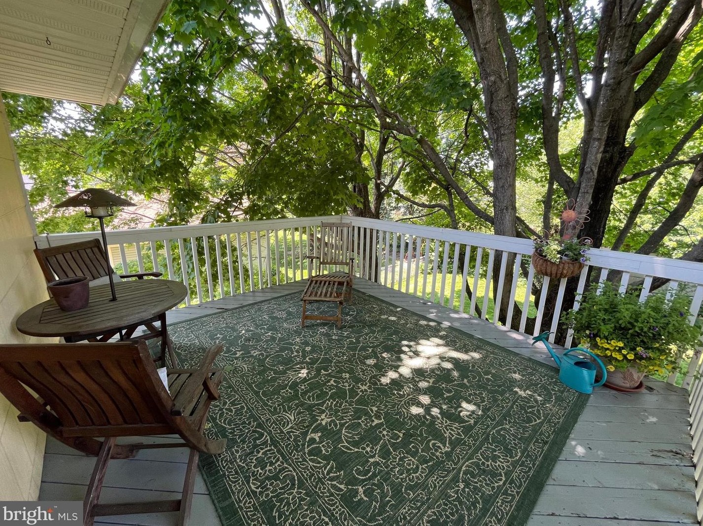 605 Parry Blvd, Riverton NJ  08077-3940 exterior