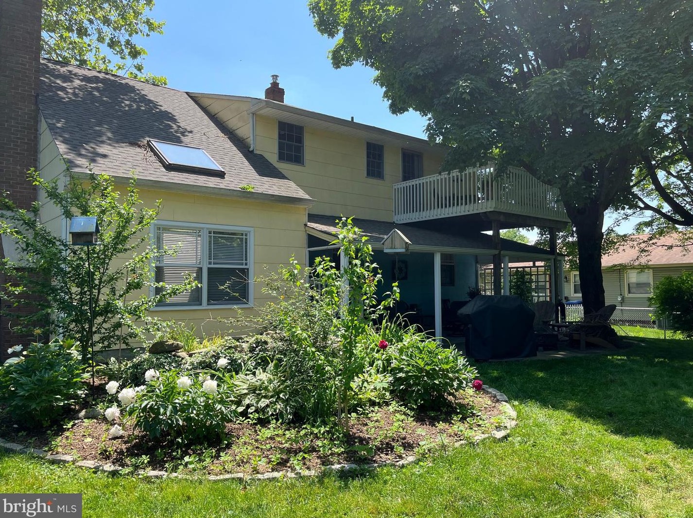 605 Parry Blvd, Riverton NJ  08077-3940 exterior