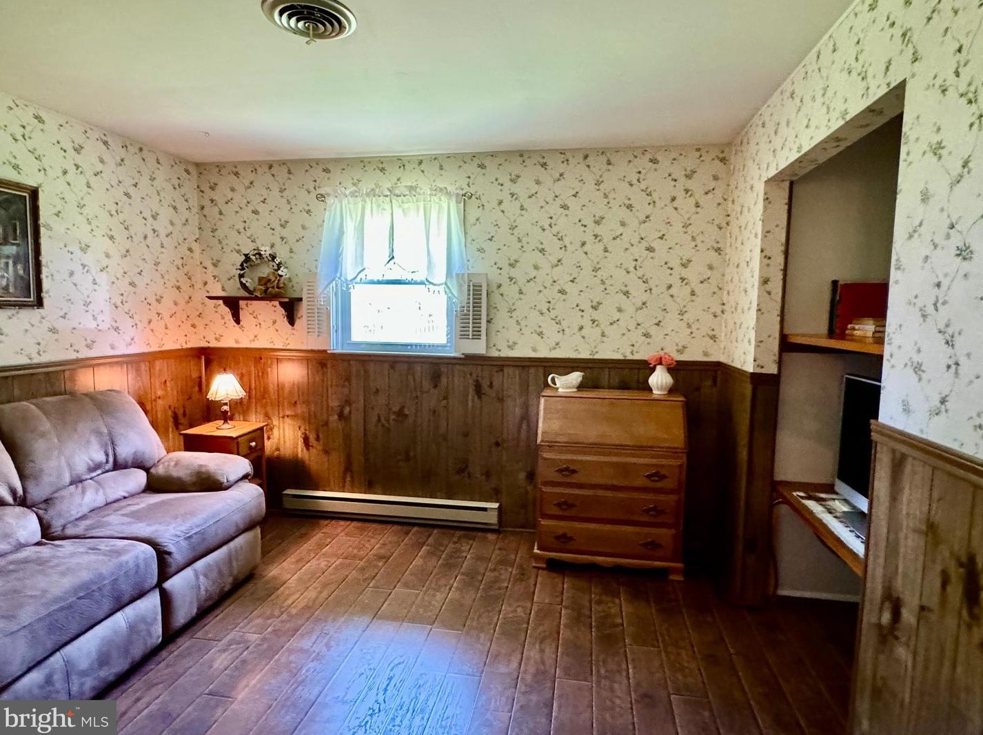 3 Kennedy Dr, Cookstown NJ 08511-1119 exterior