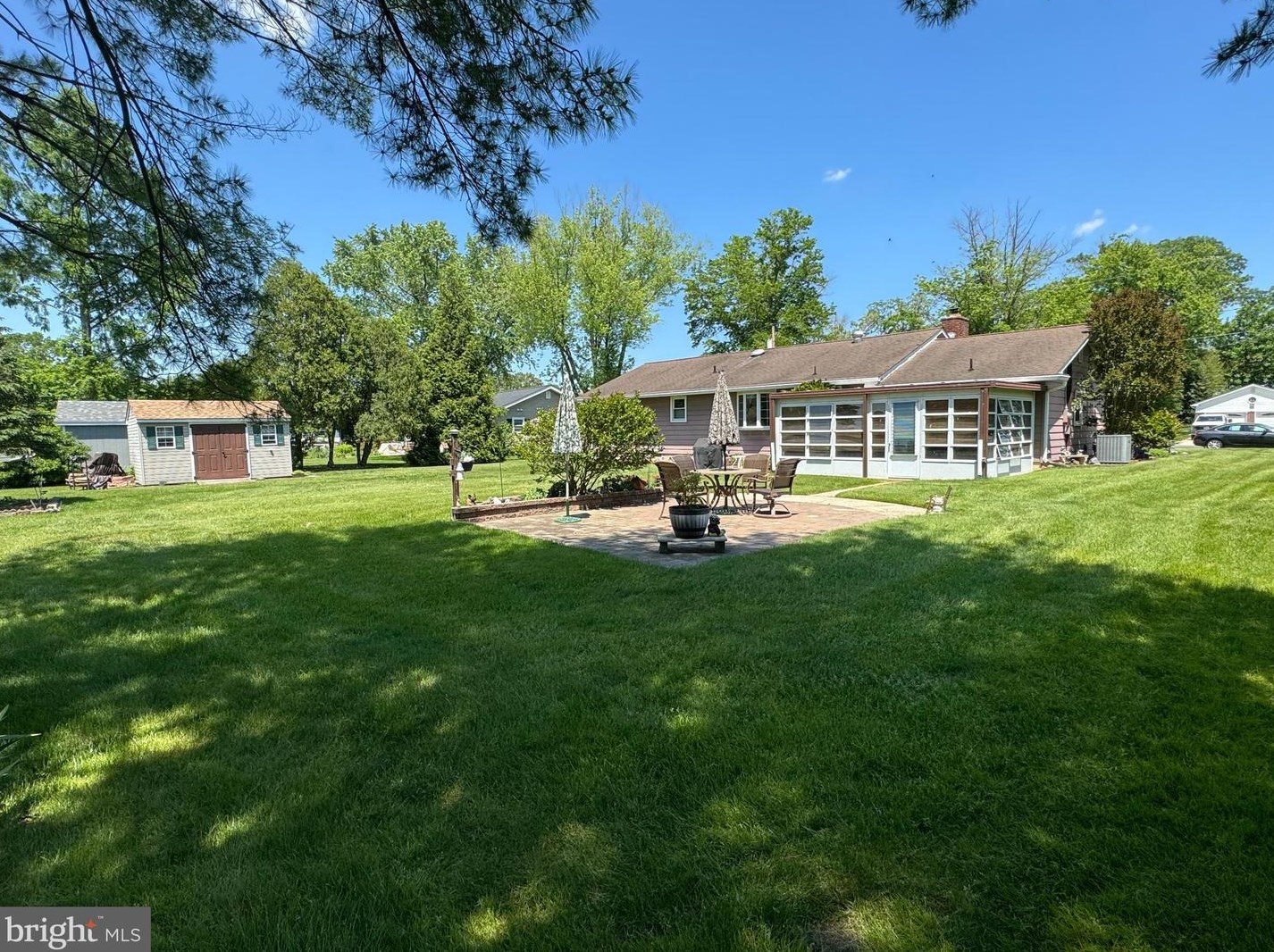 3 Kennedy Dr, Cookstown NJ 08511-1119 exterior