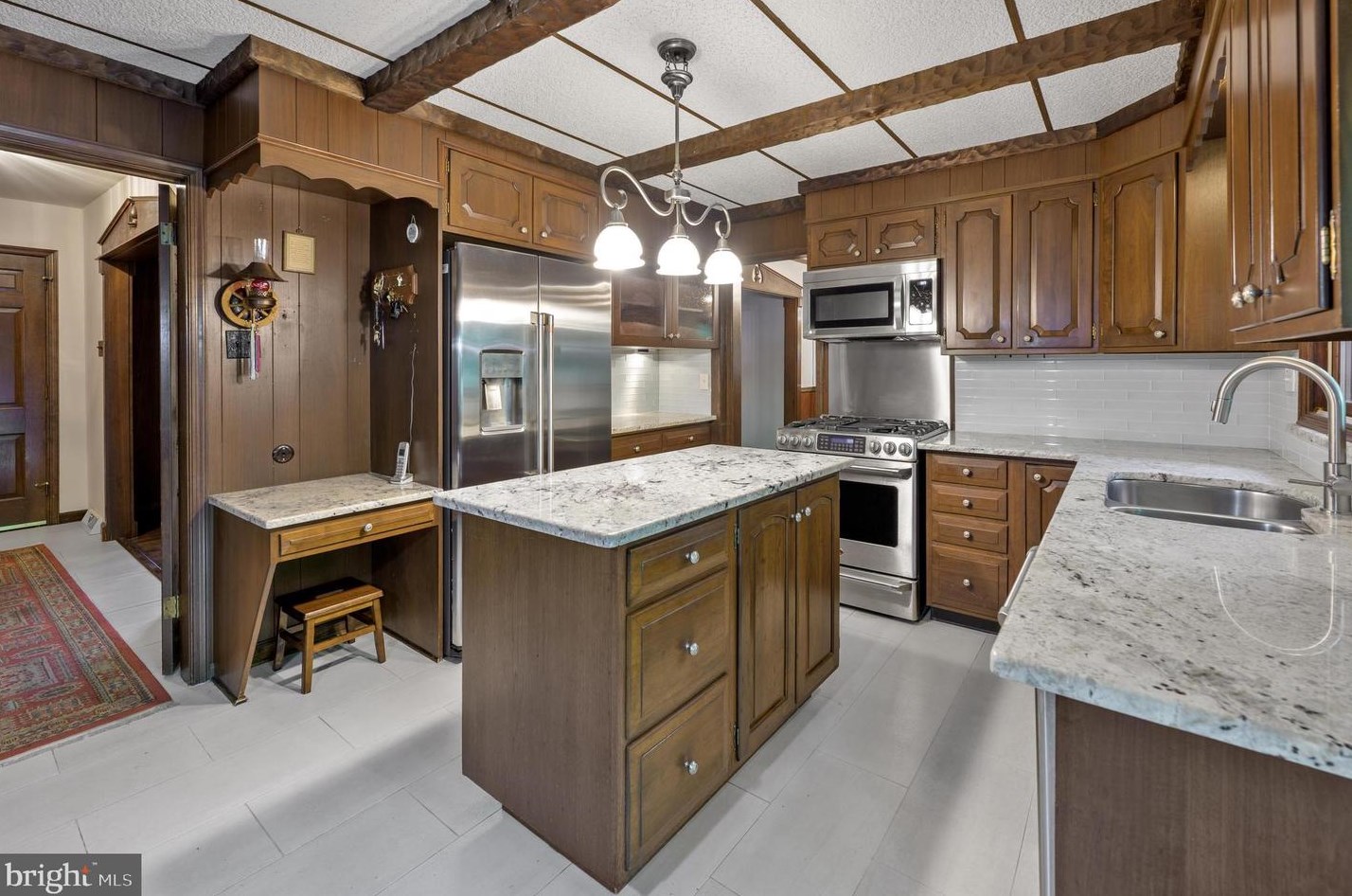 93 Taunton Rd, Medford NJ  08055-9363 exterior