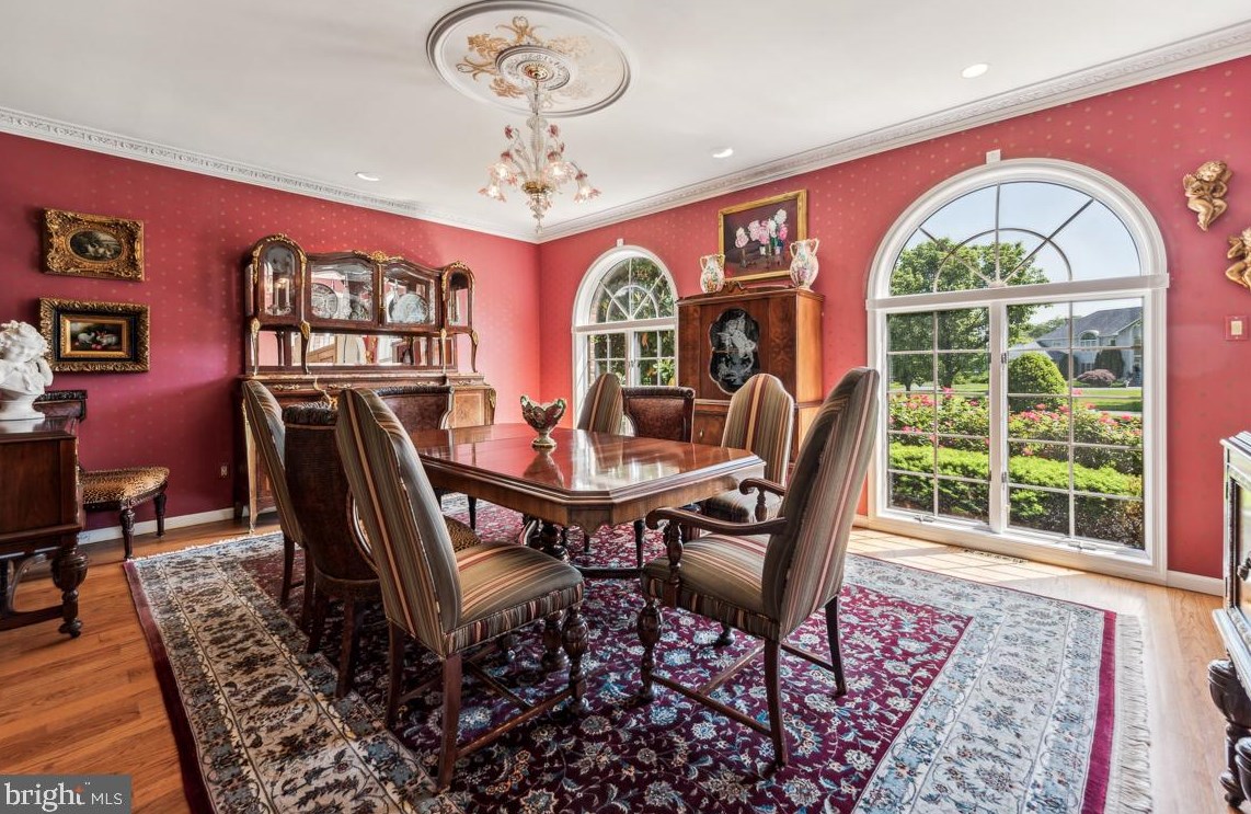 712 Kimberly Dr, Moorestown NJ  08057-4406 exterior