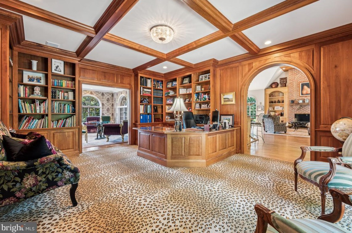 712 Kimberly Dr, Moorestown NJ  08057-4406 exterior