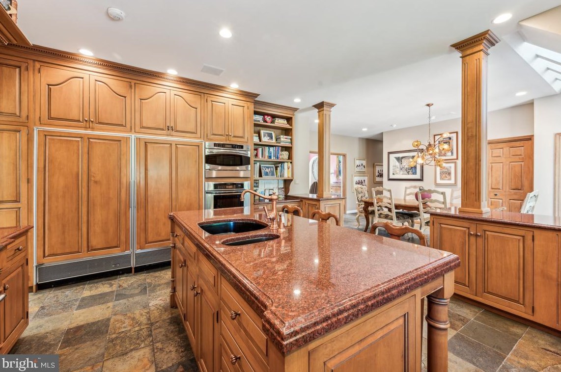 712 Kimberly Dr, Moorestown NJ  08057-4406 exterior