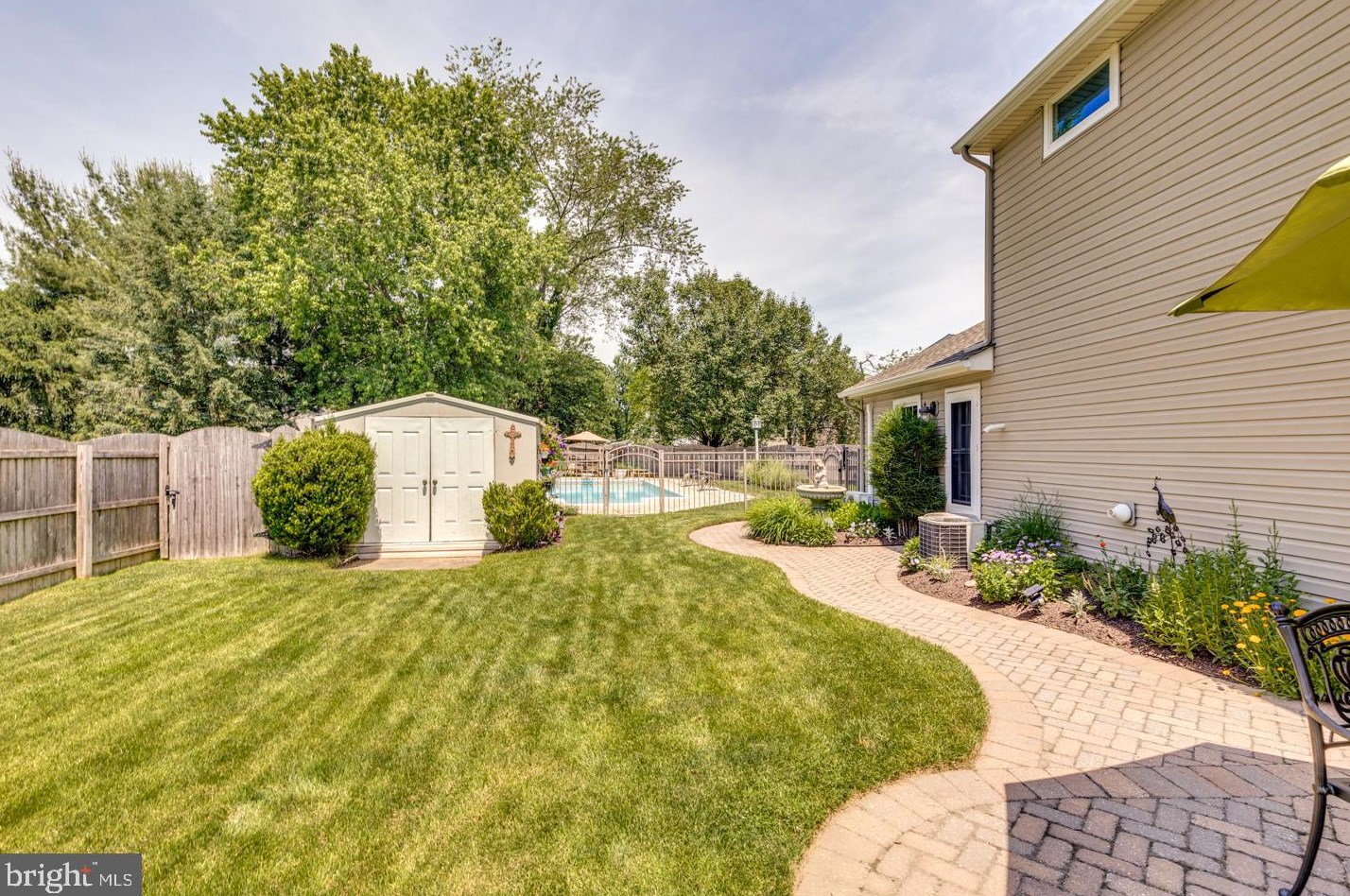 510 Mdw Ct, Mount Laurel NJ exterior