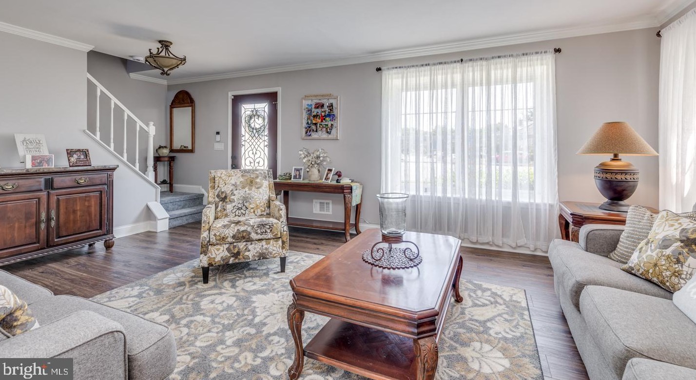 510 Mdw Ct, Mount Laurel NJ exterior