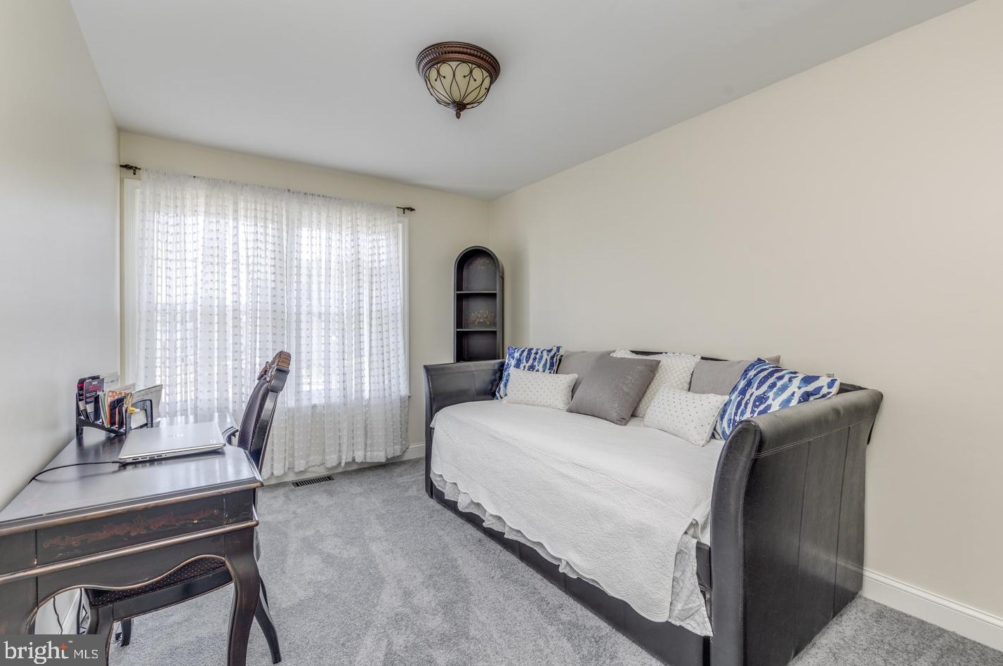 510 Mdw Ct, Mount Laurel NJ exterior