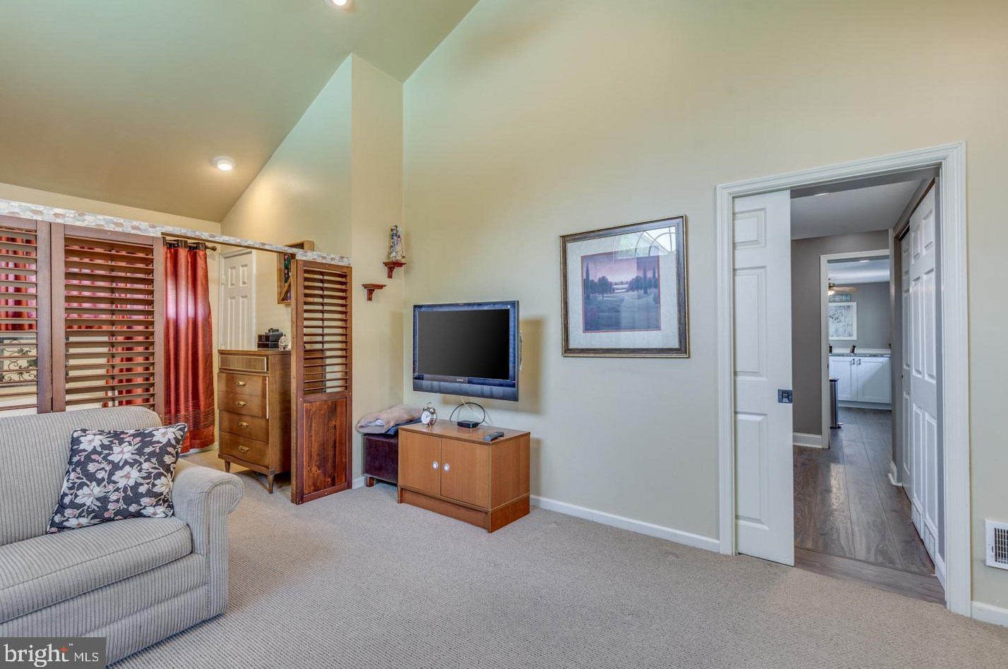 510 Mdw Ct, Mount Laurel NJ exterior