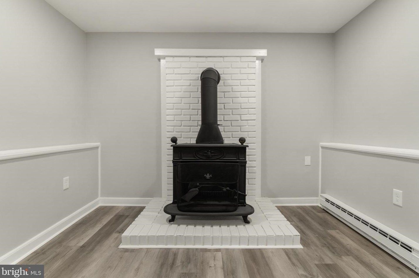 15 Hockamick Rd, Cookstown NJ 08511-1007 exterior