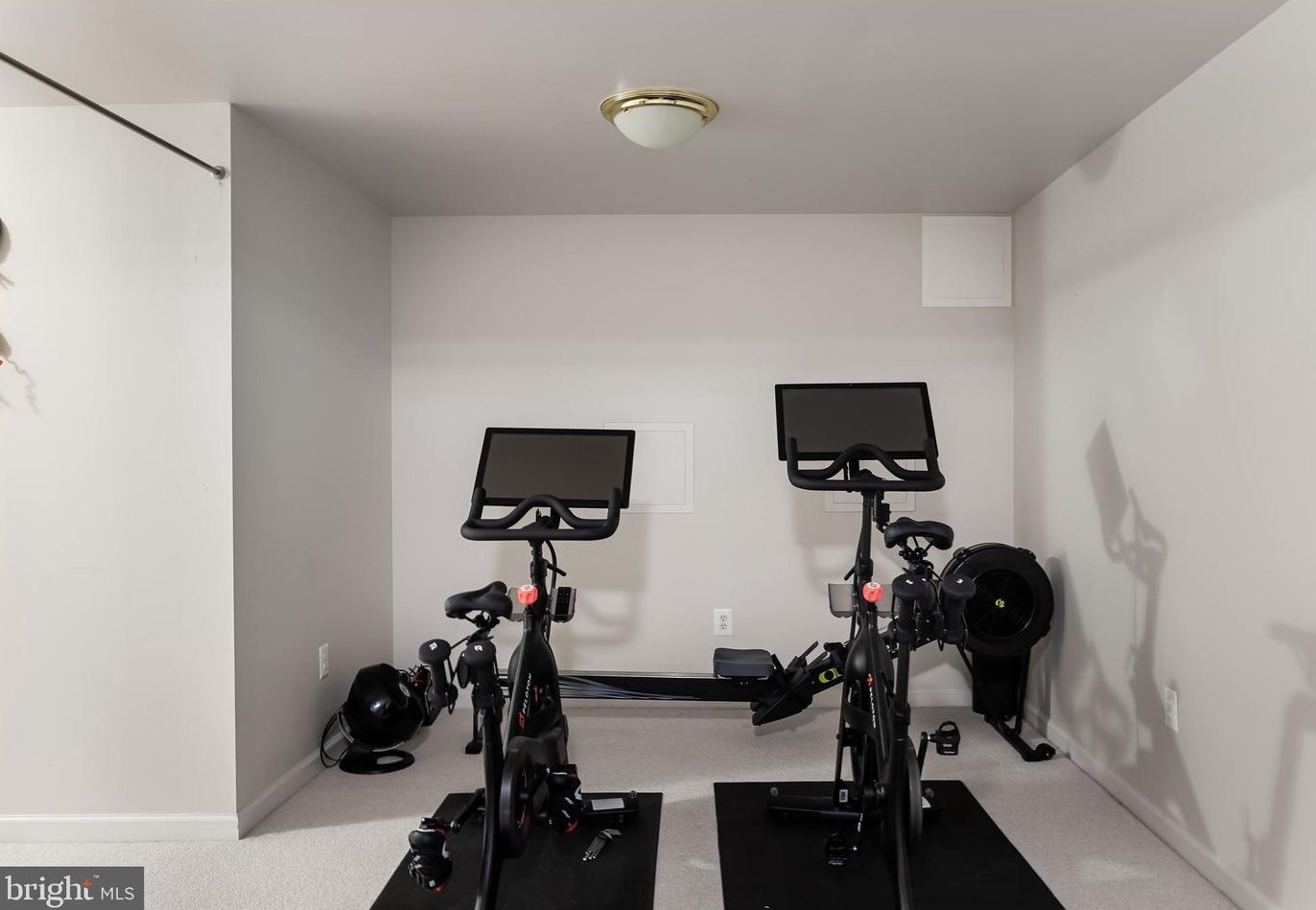 117 Country Club Dr, Moorestown NJ  08057-3975 exterior