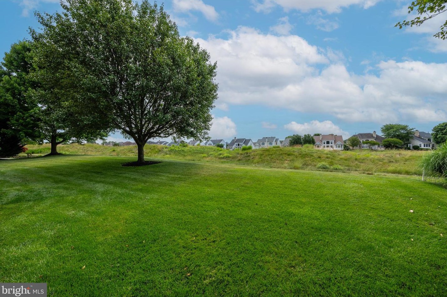 117 Country Club Dr, Moorestown NJ  08057-3975 exterior