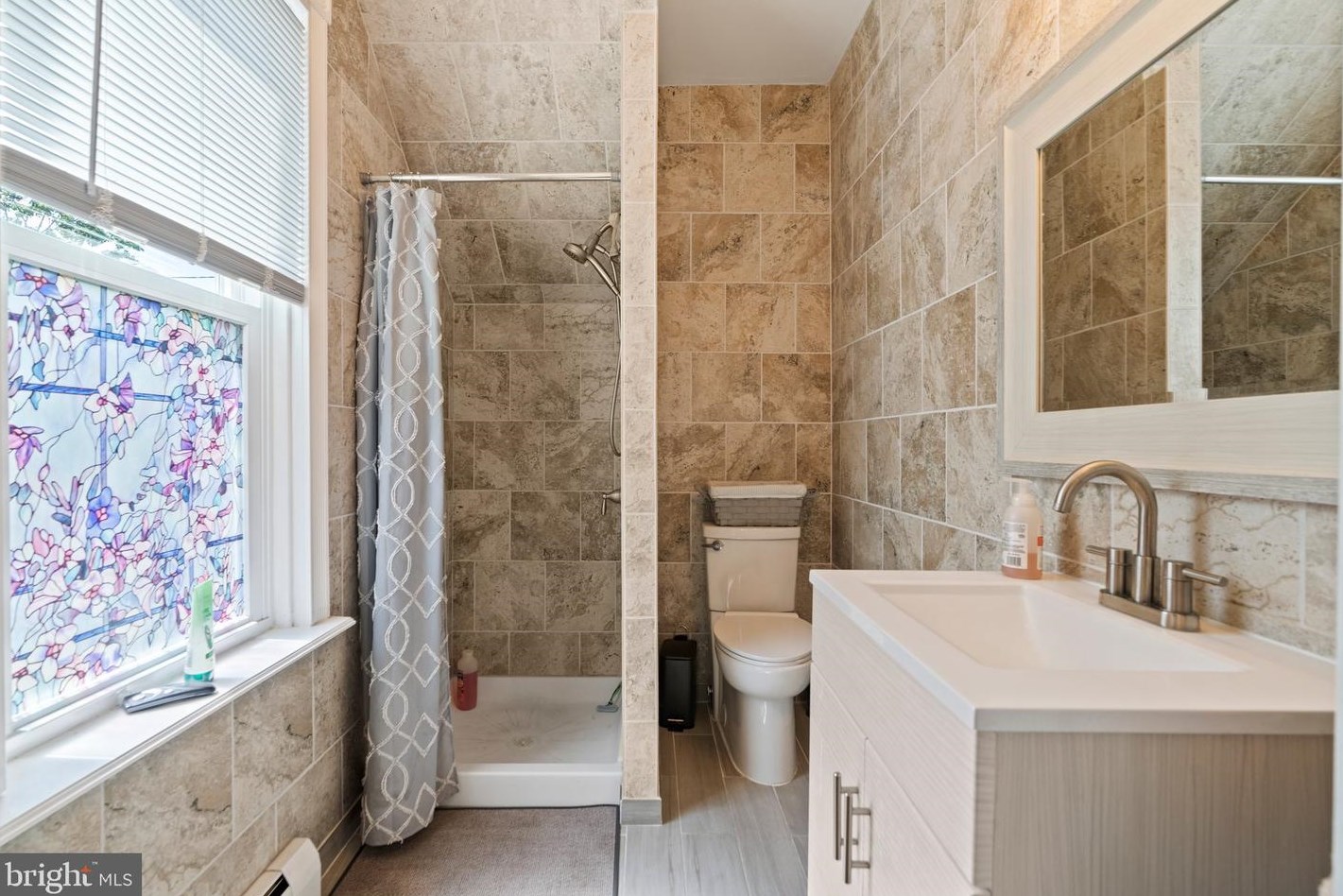 24 Central Ave, Moorestown NJ  08057-2415 exterior