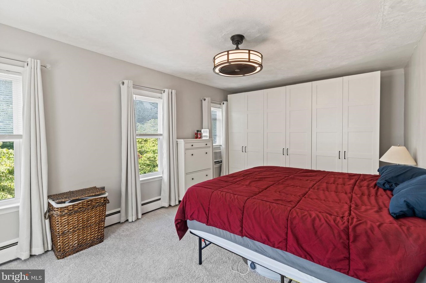 24 Central Ave, Moorestown NJ  08057-2415 exterior